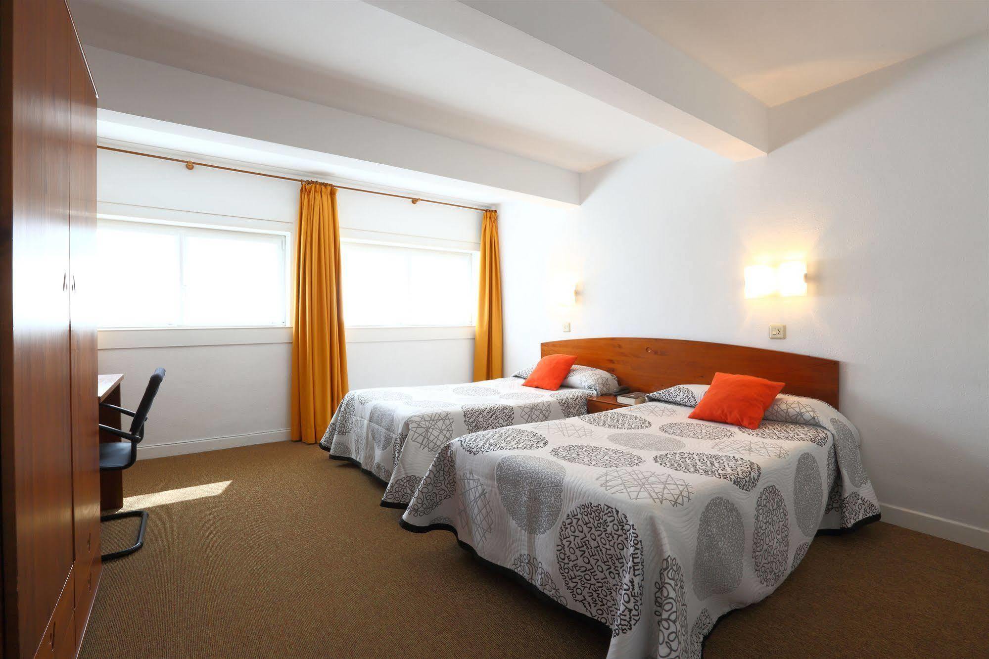 Hotel Record ซานเซบาสเตียน ภายนอก รูปภาพ